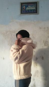 Product Review of Sweater Hoodie Crope V Bear Sherpa Bulu Domba Fit Wanita Tebal Oversize Cream from O**😂 2