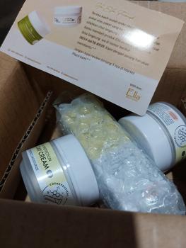 Product Review of Ella Skincare Day Cream SPF 30 with UV Protection - Melindungi Kulit dari Sinar Matahari, Aman utk Semua Jenis Kulit from ✨**🌙 0