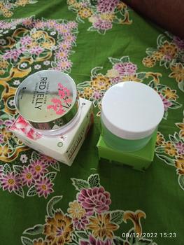 Product Review of BUNDLING RED JELLY dan moisturizer / underarm / red jelly saja from A**a k**a 0