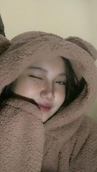 Product Review of Sweater Hoodie Crope V Bear Sherpa Bulu Domba Fit Wanita Tebal Oversize Cream from A**a 1