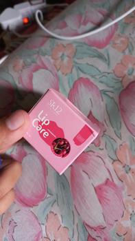 Product Review of LIPCARE SR12 PELEMBAB  PENCERAH BIBIR ORIGINAL from U**n 0