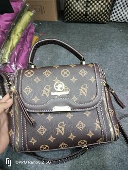 Product Review of 3580 Tas Selempang Wanita Premium Foxjazz Wanita from v**6 0