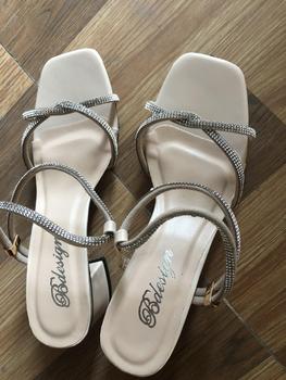Product Review of Sandal quai mảnh cao gót 5cm quai đính đá from 𝐇** 𝟒**𝐠 🙅**️ 0