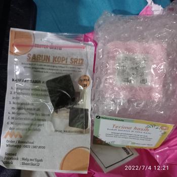 Product Review of LIPCARE SR12 PELEMBAB  PENCERAH BIBIR ORIGINAL from b**a k**a @**e 1