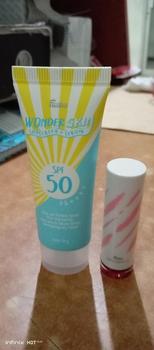Product Review of Fanbo Wonder Skin Sunscreen & Serum - SPF 50 PA ++++ 30gr - Sunscreen Wajah  no Paraben - Tekstur Ringan - Tidak Lengket - Melembabkan - Semua Jenis Kulit - Mencegah Penuaan Dini -kulit Glowing dan terbebas dari Sinar UV dengan ketahanan 8 jam from Y**i C**n 0
