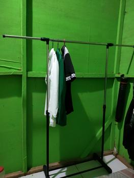 Product Review of GEI - Stand Hanger Single Praktis Gantungan Baju Stainless Steel Dengan Roda Untuk Gantungan Hijab, Mukena, Handuk, Baju, Kaos Bahan Pipa Stainless from f**7 0