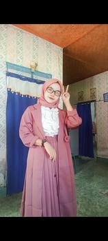 Product Review of SetRok Blazer Rok Plisket Fit Karet Setelan Wanita from H**8 0