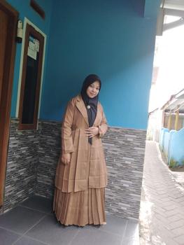 Product Review of SetRok Blazer Rok Plisket Fit Karet Setelan Wanita from i**8 3