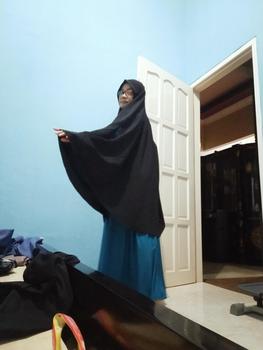 Product Review of cozy khimar non pad jahit 4 lengan bolong Hitam Kerudung bergo jumbo khimar Syari Muslim Oval Jilbab Instan Wolfis Tangan from a**n 1