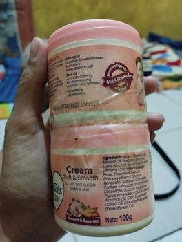 Product Review of Cussons Baby Cream Soft & Smooth / Mild & Gentle - Cussons Krim Bayi 100 gr from M**🐣 0