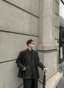 Product Review of TRIGGER MINIMALIST WHITE SHIRT from D**o 0