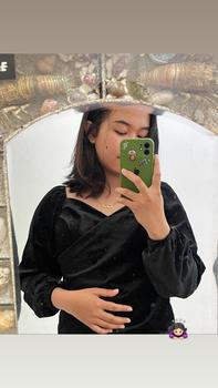 Product Review of Kemeja lengan panjang retro fashion korea atasan off-shoulder beludru hitam wanita blouse baju atasan wanita velvet top crop from c**_ 1