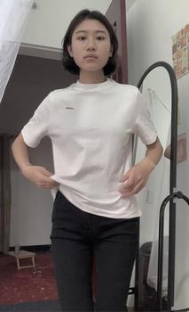 Product Review of Áo Thun Nữ HIADA Cổ Tròn Baby Tee 100% Cotton Thoáng Mát Top from E**é 0