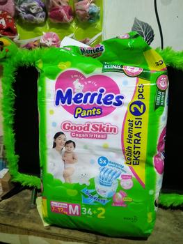 Product Review of Merries Good Skin S40 / M34 / L30 / XL26 / XXL28 - Popok Bayi from R**n 0