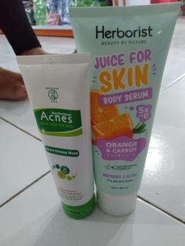 Product Review of Acnes Creamy Wash Complete White Oil Control Deep Pore Yogurt Touch 50gr 100gr || Sabun Cuci Muka Anti Jerawat Badan from N**👑 0