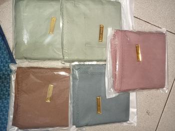 Product Review of PAKET (5+3pcs RANDOM) VOAL MIRACLE ALAINA SCARF POLOS hijab persegi Kerudung from S**i 0