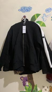 Product Review of jaket hitam garis putih by aranesia from T**7 1