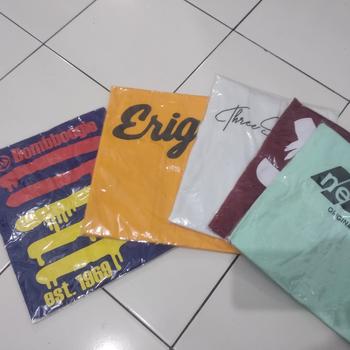 Product Review of Paket Hemat 5 Kaos Motif Distro Putih from K**e U**n M** f** 0