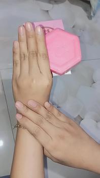 Product Review of JBE BRIGTHENING GLOW SOAP / SABUN BADAN Pemutihan from R**c 0