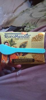 Product Review of RORO MENDUT VSCRUB LULUR PENCERAH SELANGKANGAN BOKONG from D**n 0
