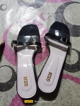 Product Review of Sandal hells wanita/ hak tahu 3cm Mika Gesper (MG) from Y**1 0