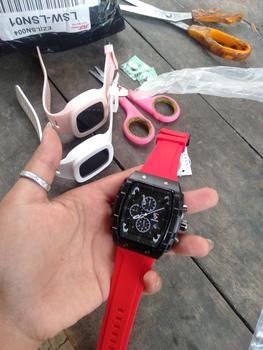 Product Review of JAM TANGAN PRIA LEOPARD6842 RUBBER 100% ORIGINAL from A**️ 0