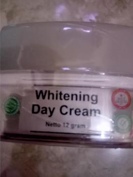 Product Review of Day Cream Mencerahkan Wajah from m**y 0
