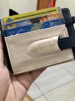 Product Review of Stripe.In Cardholder - Combi Light Fold from a**n 2