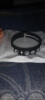 Product Review of Peace - Hitam - Gelang Wristband by Embracelet from V**O J**_ 0