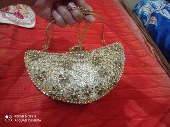 Product Review of Tas Pesta LYDIA Embellished Crystal Box Clutch Wanita from R**a I**e L**a 0
