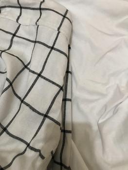Product Review of Baju flanel motif Kotak dasar putih list hitam Kain Lembut  Pria Distro from w**m 1