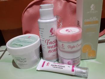 Product Review of Paket Acne Saffron(UNTUK JERAWAT RINGAN & MERADANG) from a**a 0