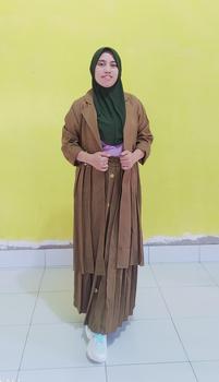 Product Review of SetRok Blazer Rok Plisket Fit Karet Setelan Wanita from I** f**n 8** 1