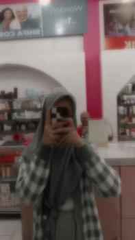 Product Review of 4in1 Setelan lengkap Yeji Cardi ( Cardi + Rok + Hijab ) Outfit Rajut Korean Style from a**l 0