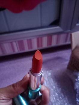 Product Review of Wardah Exclusive Moist Lipstick - Warna Intense dengan Natural Moist dan Glossy Finish - Dilengkapi Vitamin E yang Melembabkan Bibir - Tekstur Halus from S**i t** 2