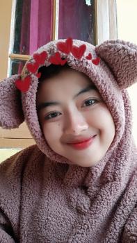 Product Review of Sweater Hoodie Crope V Bear Sherpa Bulu Domba Fit Wanita Tebal Oversize Cream from U**3 3