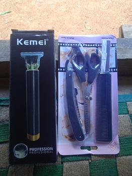 Product Review of Alat Cukur Elektrik Profesional Hair Trimmer Detailer Cordless / Mesin Cukur Rambut Cas T9 / Pisau Cukur Jenggot from p**a d**a 0