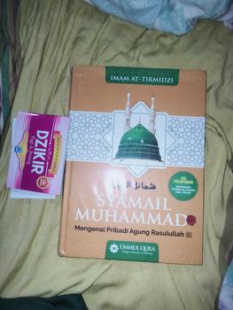 Product Review of Buku Syamail Muhammad - Mengenal Pribadi Agung Rasulullah Muhammad - Ummul Qura Kitab Quran Mushaf Hard Cover Alquran from M**d Y**r 0