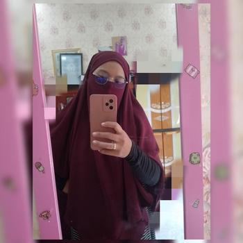 Product Review of Hijab Khimar Syari Jilbab Jumbo Daily French Khimar Crinkle Airflow Free Cadar Tali ZHI Hitam Layer from a**n 0
