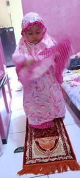 Product Review of MUKENA ANAK KARAKTER MUKENA ANAK MURAH 2-9TH Bunga Polka Dot Putih Muslim from e**@ 2