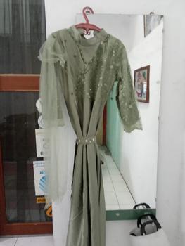 Product Review of Nikita Dress Queenbee Fashion Gamis Muslim Wanita Pesta Kondangan Bridesmaid Wisuda Brukat Tile Bordir Motif Payet Mutiara from Y**s 0