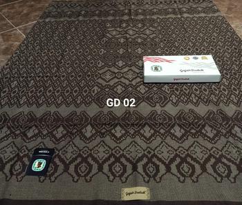 Product Review of SARUNG GAJAH DUDUK ASIA KEMBANG from R**i M**a 1