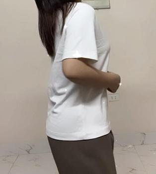 Product Review of Áo Thun Nữ HIADA Cổ Tròn Baby Tee 100% Cotton Thoáng Mát Top from L**e 1
