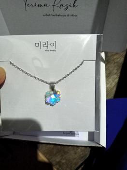 Product Review of Kalung Rainbow Crystalle Pelangi Rantai Stainless Mirai Jewelry from I**i 1