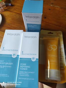 Product Review of WARDAH 5% Azeclair + Salicylic Acid serum Acnederm Acne Care 15 ml - Serum dengan Tea Tree Oil - Serum Jerawat dan Mencerahkan Kulit - Menyamarkan Noda Bekas, Mengurangi Minyak Berlebih - Skincare from C**a 0