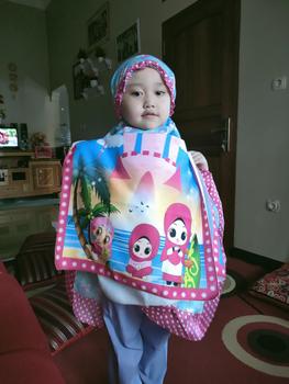 Product Review of SET MUKENA SEJADAH ANAK - MUKENA SAJADAH ANAK 6-9TH Muslim Motif Setelan from A**a m**y 0