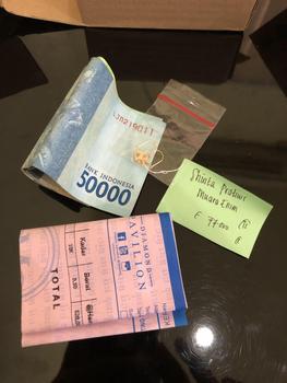 Product Review of Anting Emas Delvia Flower Gold 10K Semar Nusantara from s**a 1