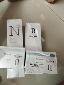Product Review of [LIVE] Premiere Beaute Skincare Luminous White Glow Brightening Facial Wash 100g from r**a 0