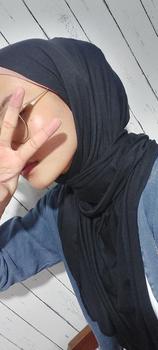 Product Review of Pashmina Kaos Polos, Pashmina Kaos Turki, Jahit Tepi, Bahan Kaos Rayon Super Premium from K** 0