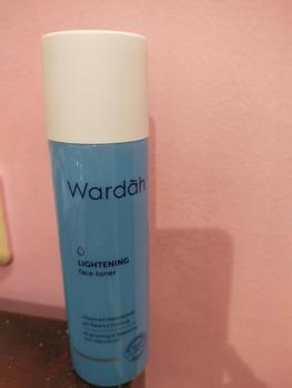 Product Review of Wardah Lightening Face Toner  125 ML from Y**i 0